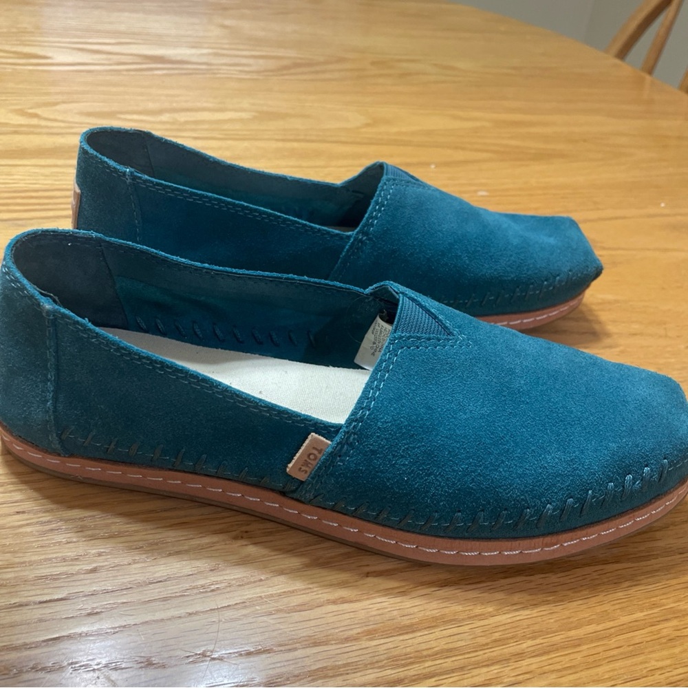 Tom’s Teal Suede Women's Slip-On Shoes size 7.5